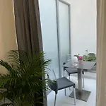 Apartament Black & Breakfast