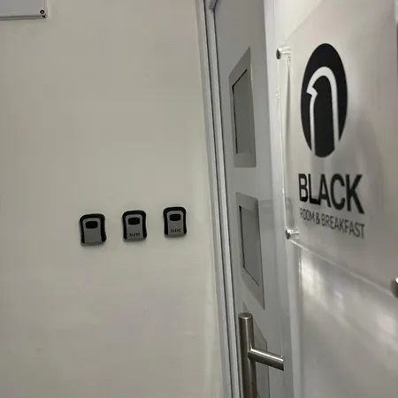 Black & Breakfast