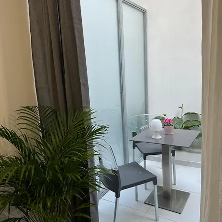 Apartmán Black & Breakfast