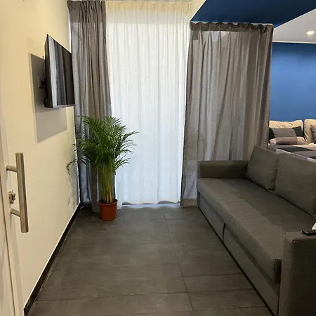 Black & Breakfast * 바리