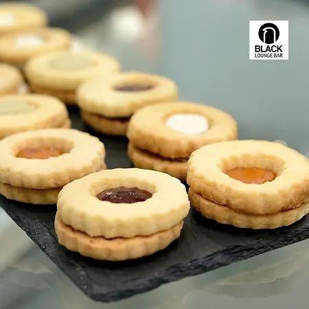 Black & Breakfast * Bari